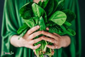 eating green leaves dream meaning